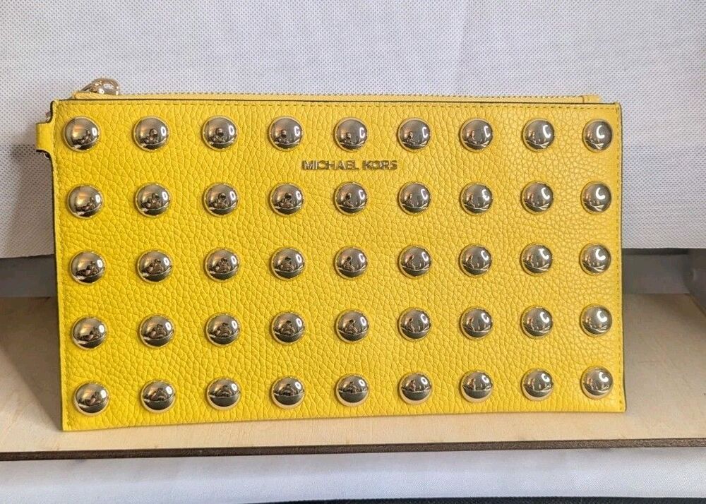 Michael Kors Jetset Studded Pouch - Daisy Yellow